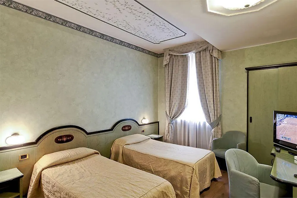 Ih Hotels Milano Puccini  Milan