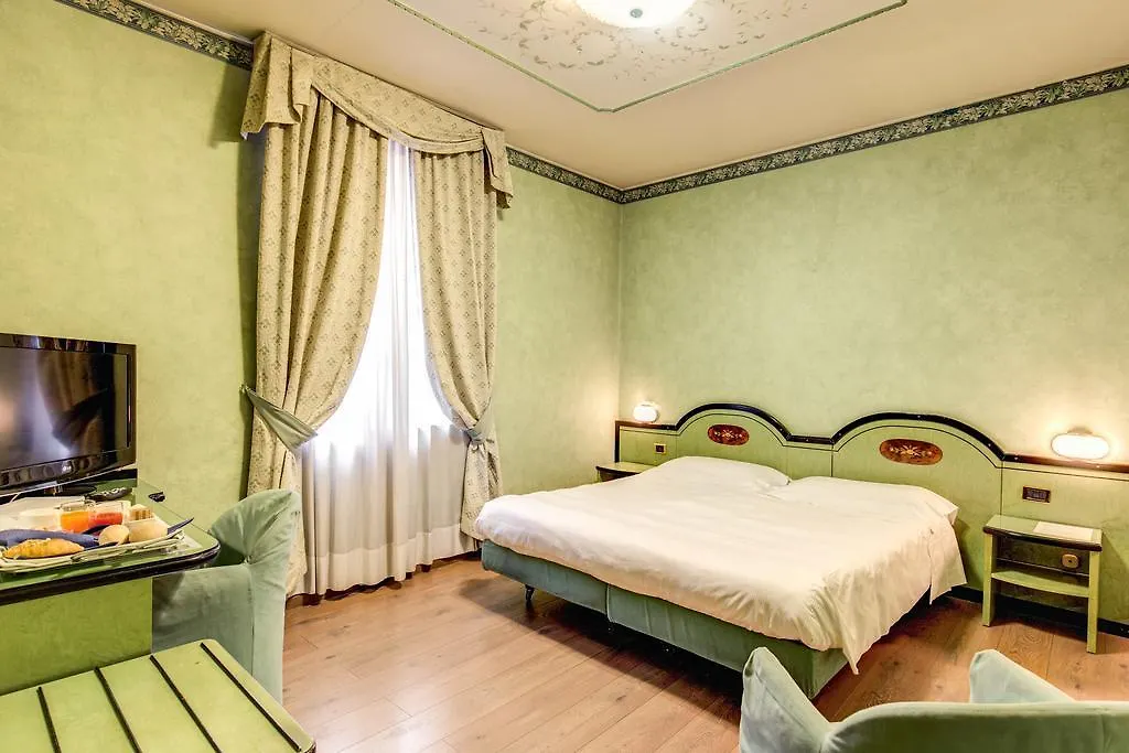 Ih Hotels Milano Puccini Italien